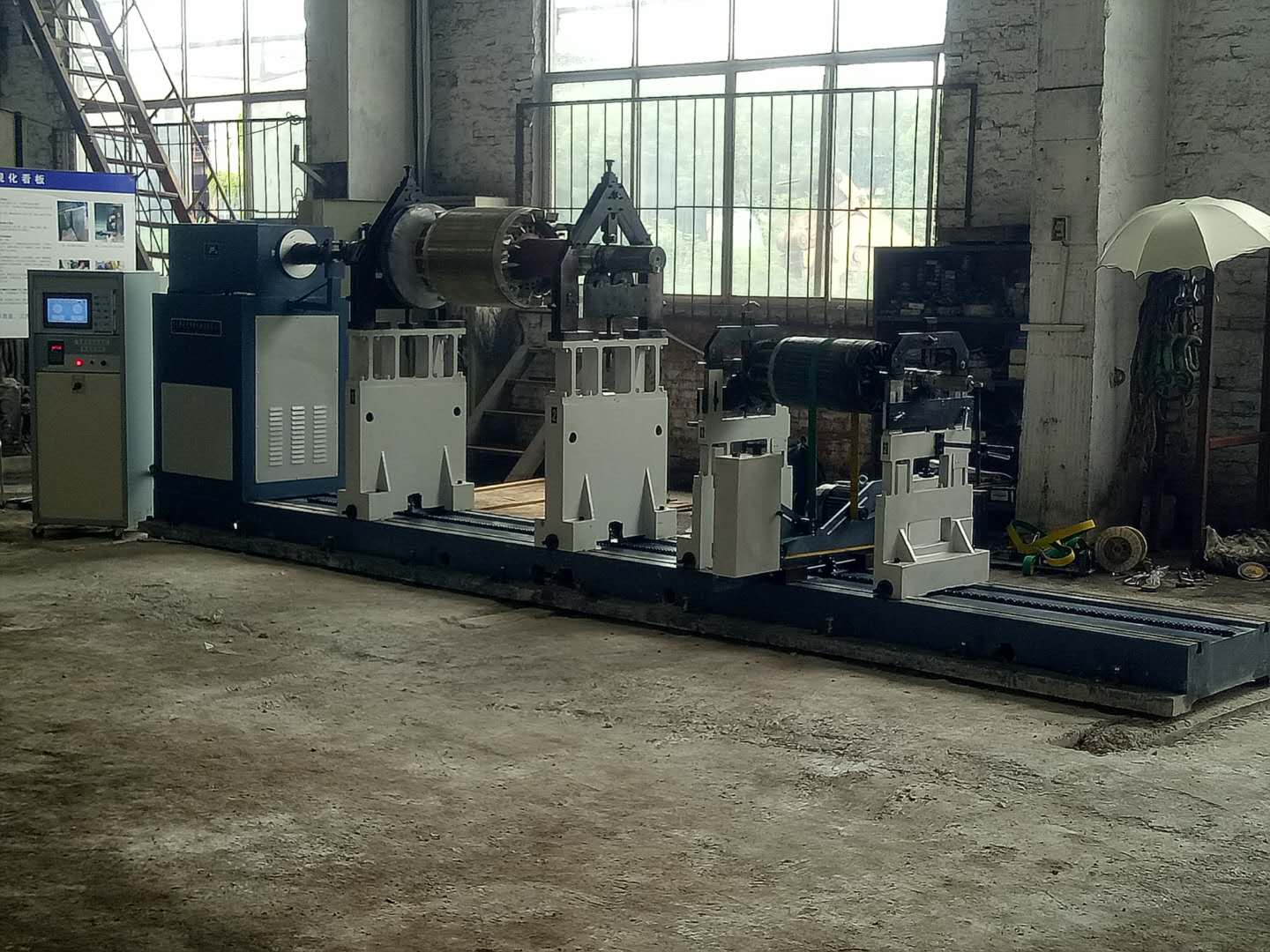 YFW5000/300Q/SD680平衡机